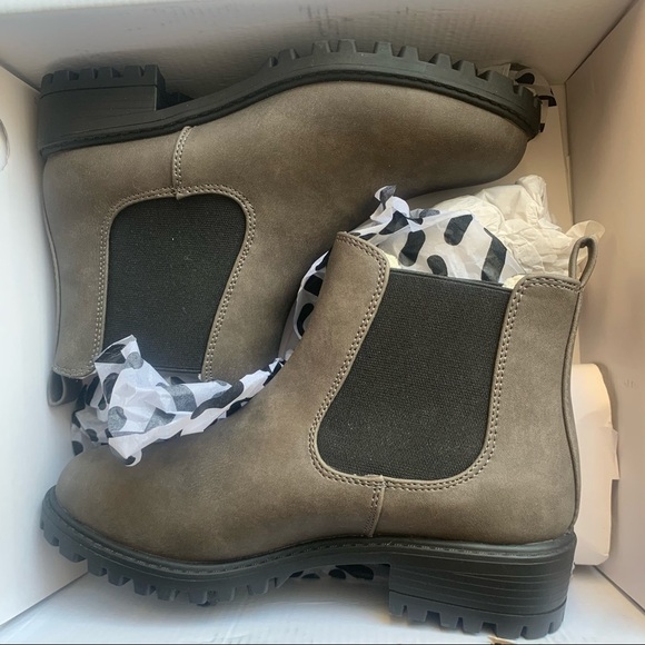 NWT DLG brown ankle boots women’s chunky sole casual size 6 - Picture 2 of 5